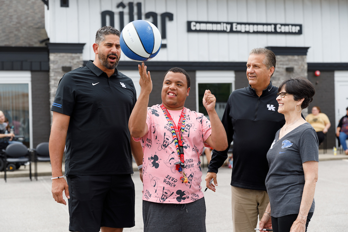Coach John and Ellen Calipari. Orlando Antigua.

Some of the Kentucky men's basketball team visited the Pillar Community Engagement Center on Tuesday in Crestwood, Kentucky.

Photo by Elliott Hess | UK Athletics