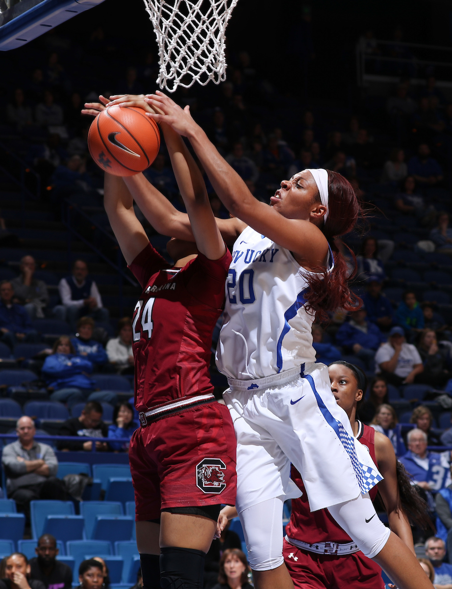 Dorie Harrison

The University of Kentucky women's basketball team falls to South Carolina on Sunday, January 21, 2018 at Rupp Arena in Lexington, Ky.

Photo by Elliott Hess | UK Athletics