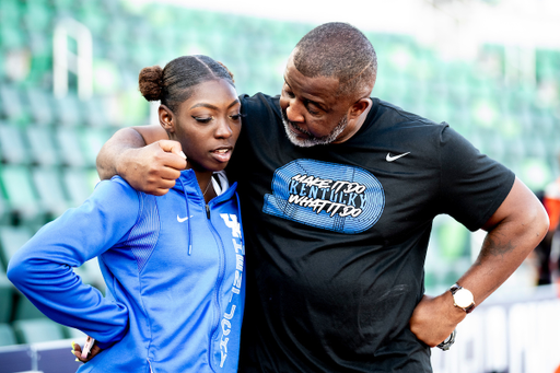 Megan Moss. Lonnie Greene.

Shake out.

NCAA Track and Field Outdoor Championships.

Photo by Chet White | UK Athletics