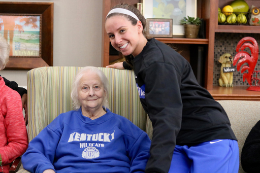 Blair Green

The women's basketball team visits the patients of the Lantern at Morning Pointe Alzheimer's Center of Excellence.

Photo by Noah J. Richter | UK Athletics