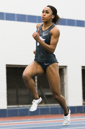 Celera Barnes. 

Kentucky track and field during day one of the Rod McCravy Memorial.

Photo by Eddie Justice | UK Athletics