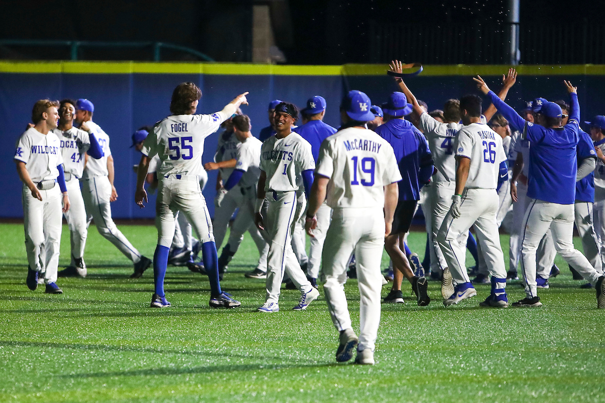 Team. 

Kentucky beats Tennessee 3-2.

Photo by Sarah Caputi | UK Athletics