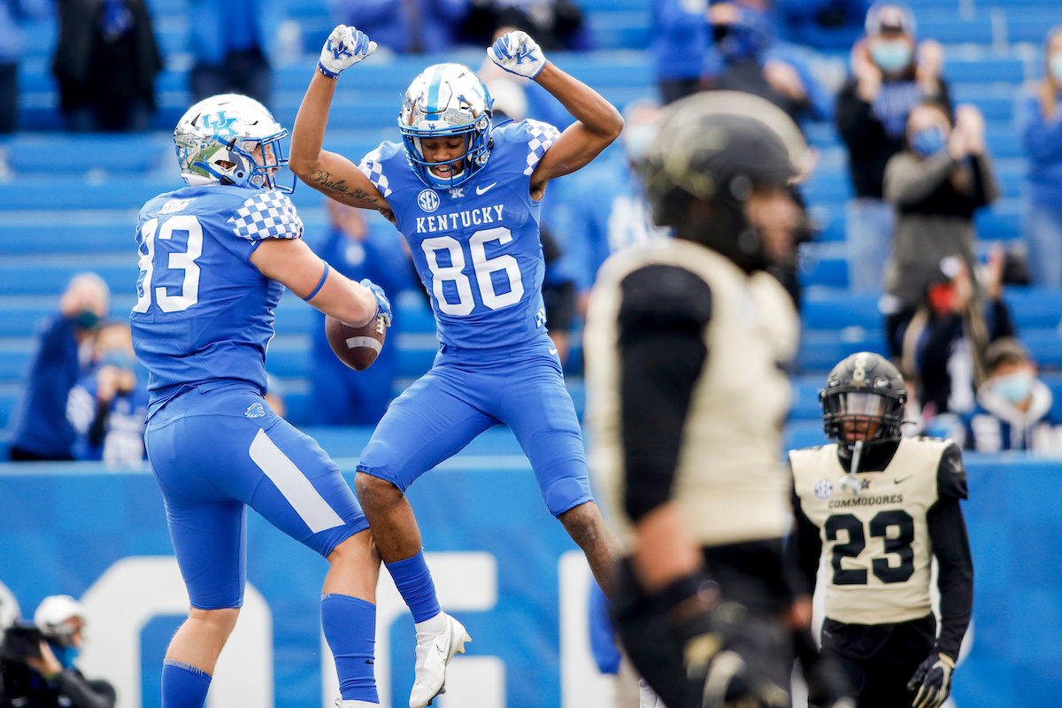Justin Rigg. DeMarcus Harris.UK beat Vandy 38-35.Photo by Chet White | UK Athletics