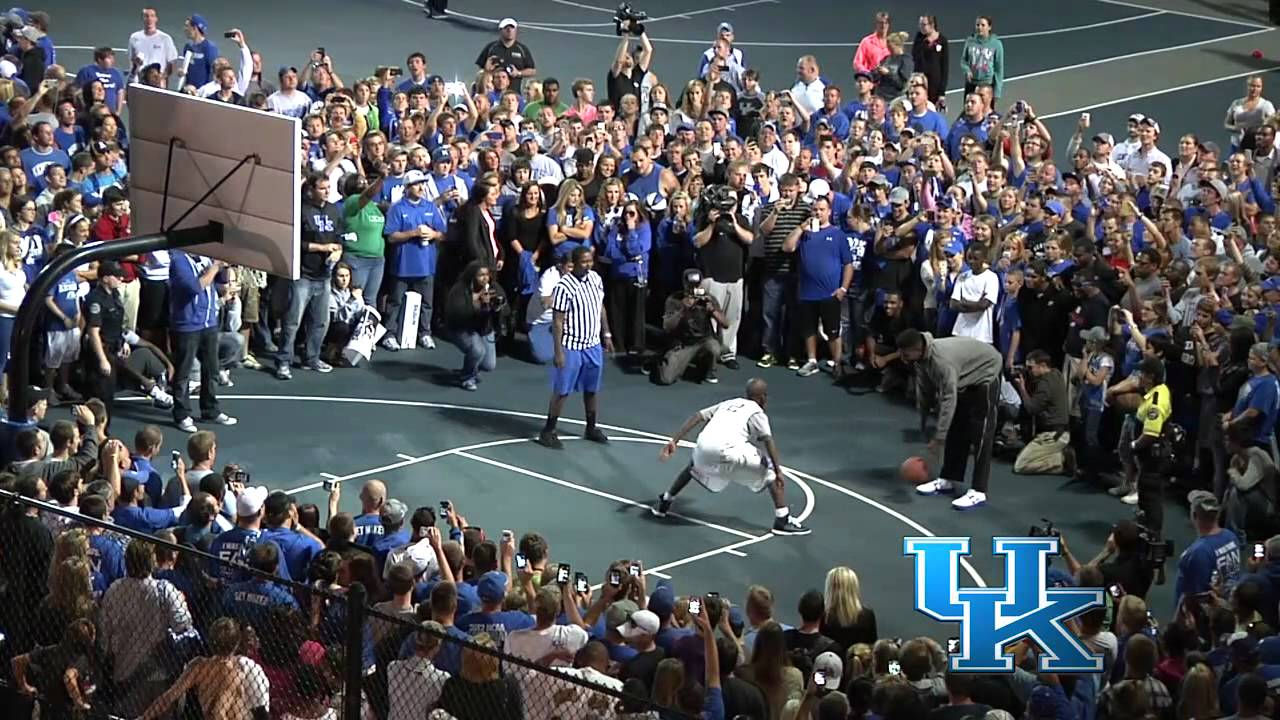 Nerlens Noel Dunk at Madness Camp Out