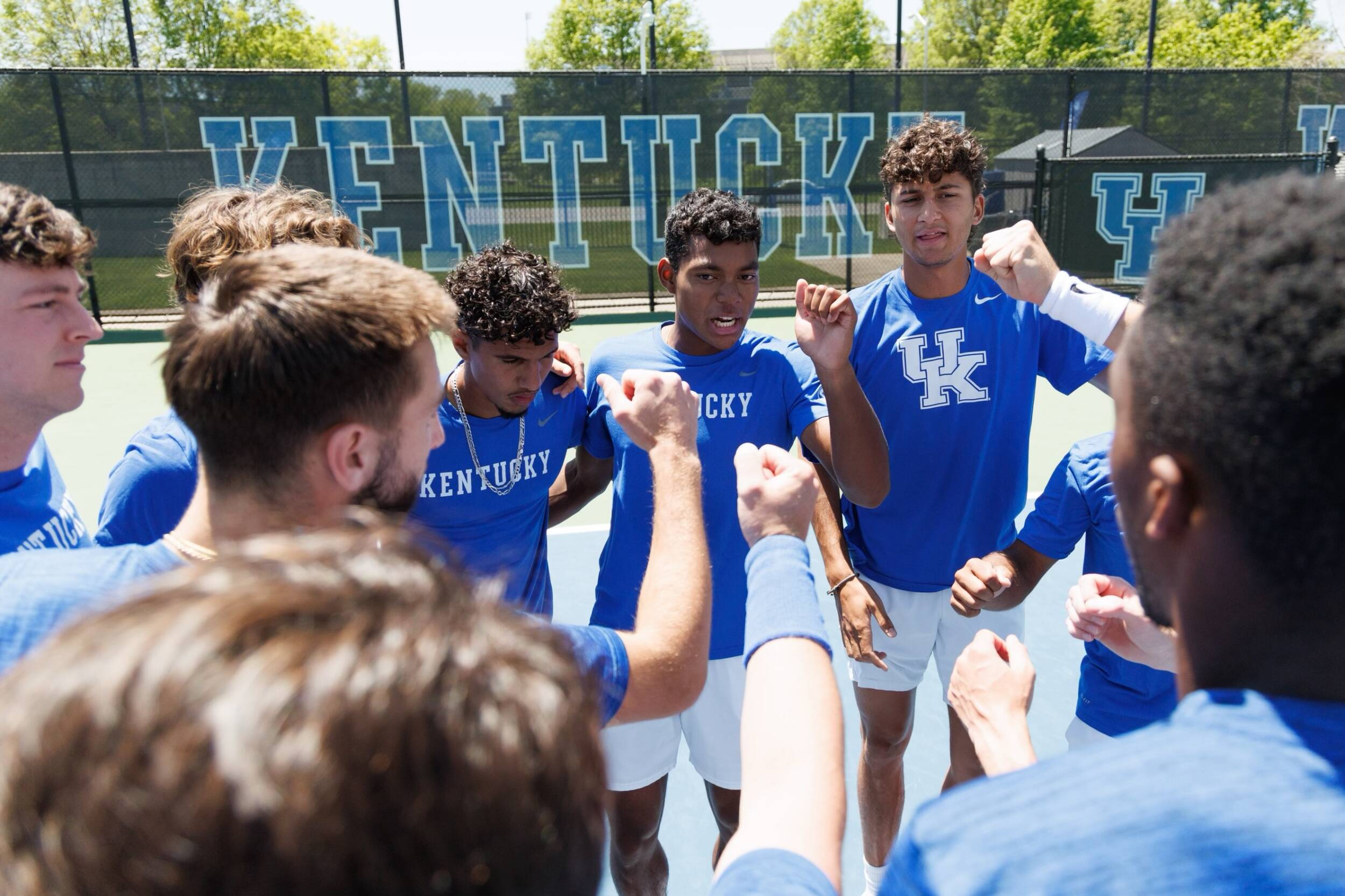 No. 4 Kentucky Delivers 4-0 Victory in NCAA Tournament Opener