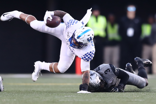 Chris Rodriguez.

Kentucky beats Vandy, 38-14.


Photo by Elliott Hess | UK Athletics