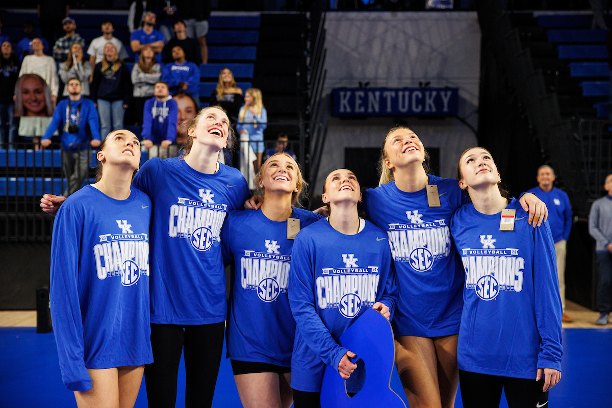 Kentucky-Arkansas Volleyball Photo Gallery