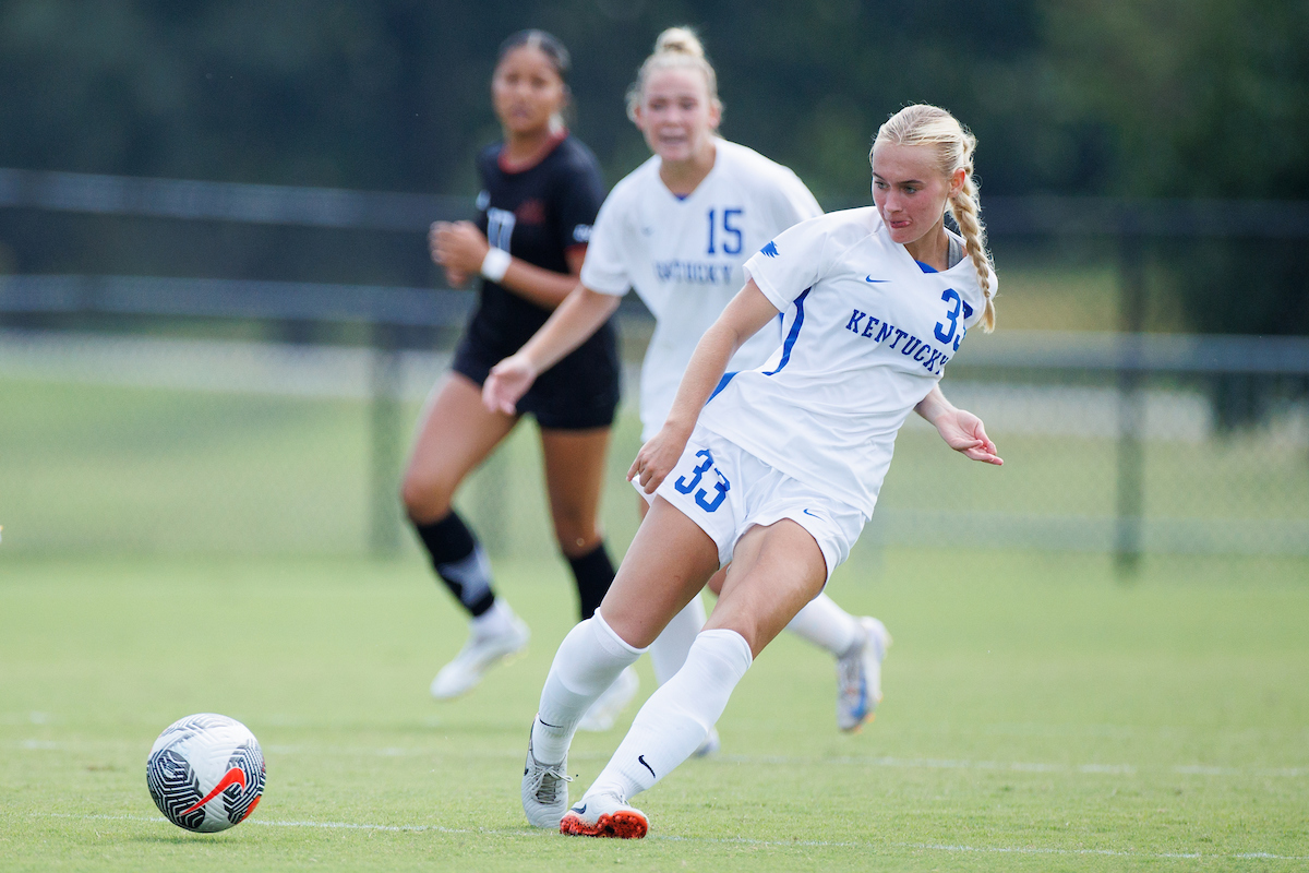 Women’s Soccer Hits the Road for First Time This Season