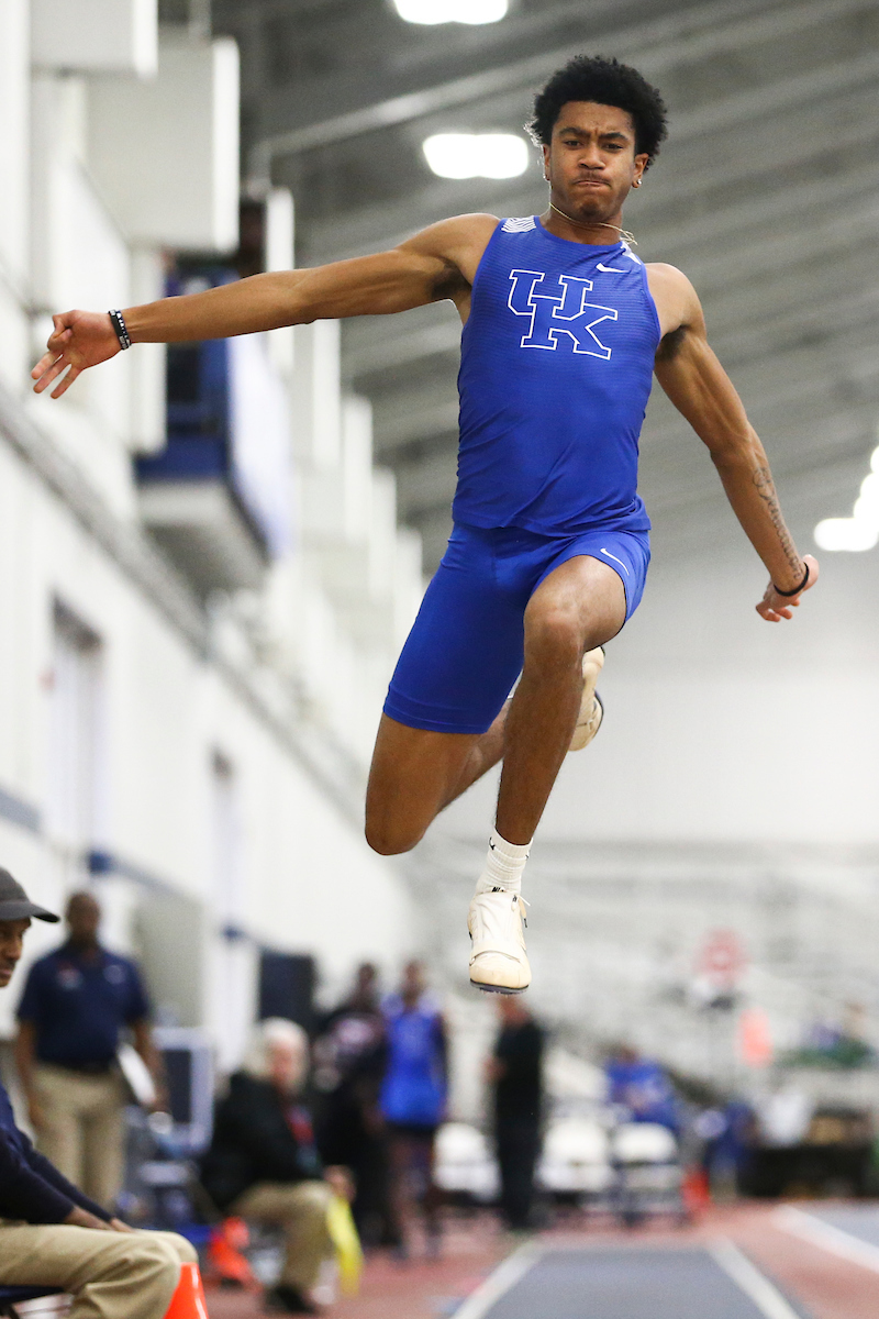 Jingle Bells Open.

Photo by Isaac Janssen | UK Athletics