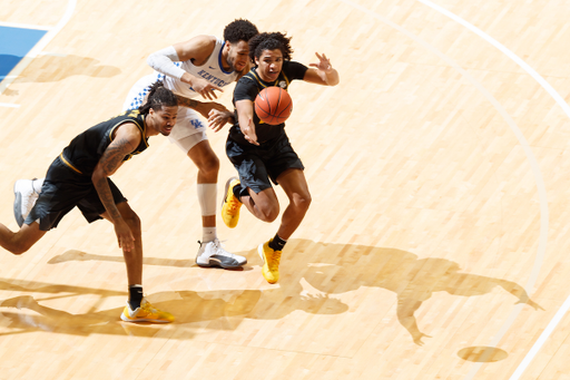 EJ Montgomery.

Kentucky beat Missouri 71-59.


Photo by Elliott Hess | UK Athletics