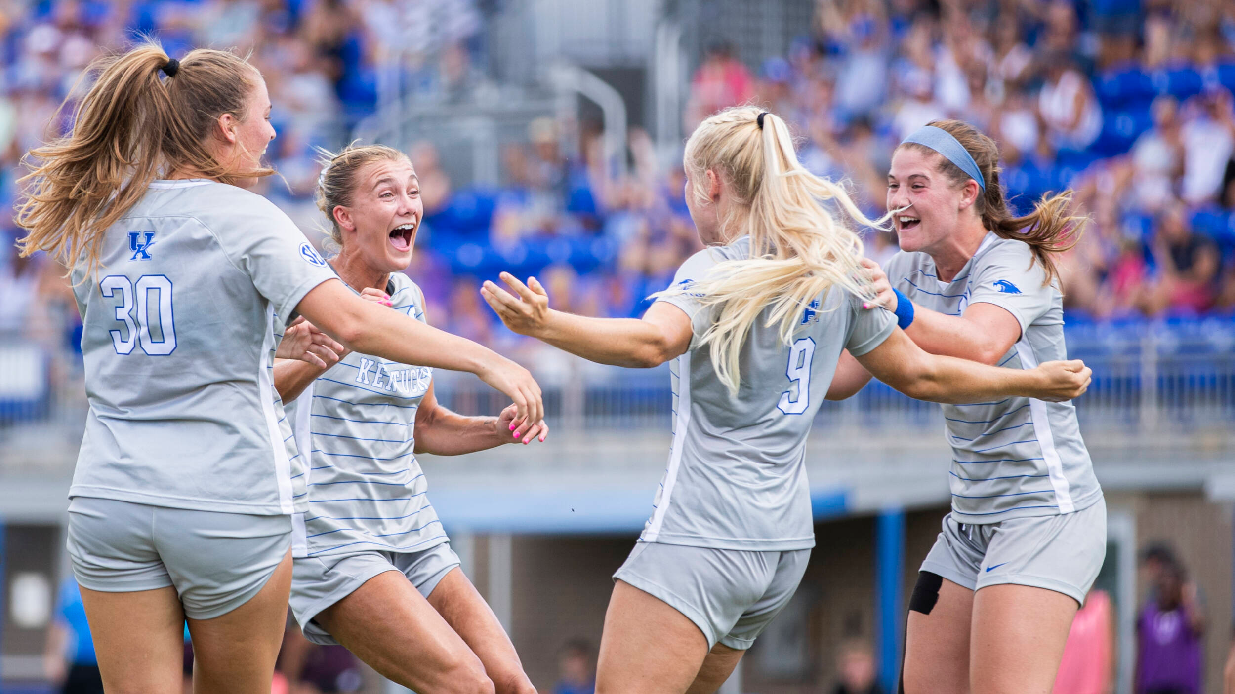 Transfers Dazzle as Kentucky Takes Down EKU, 4-0