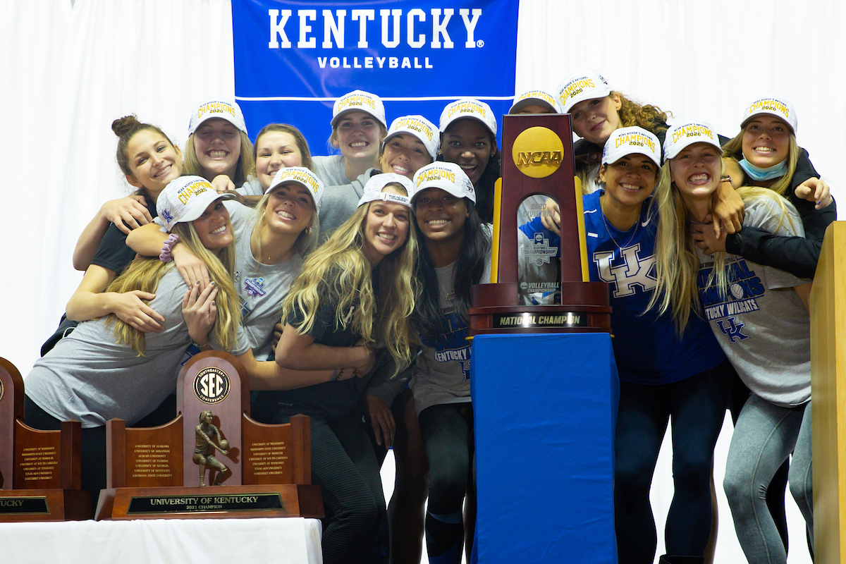 Team.

Kentucky Volleyball returns from winning NCAA Championship

Photo by Grant Lee | UK Athletics