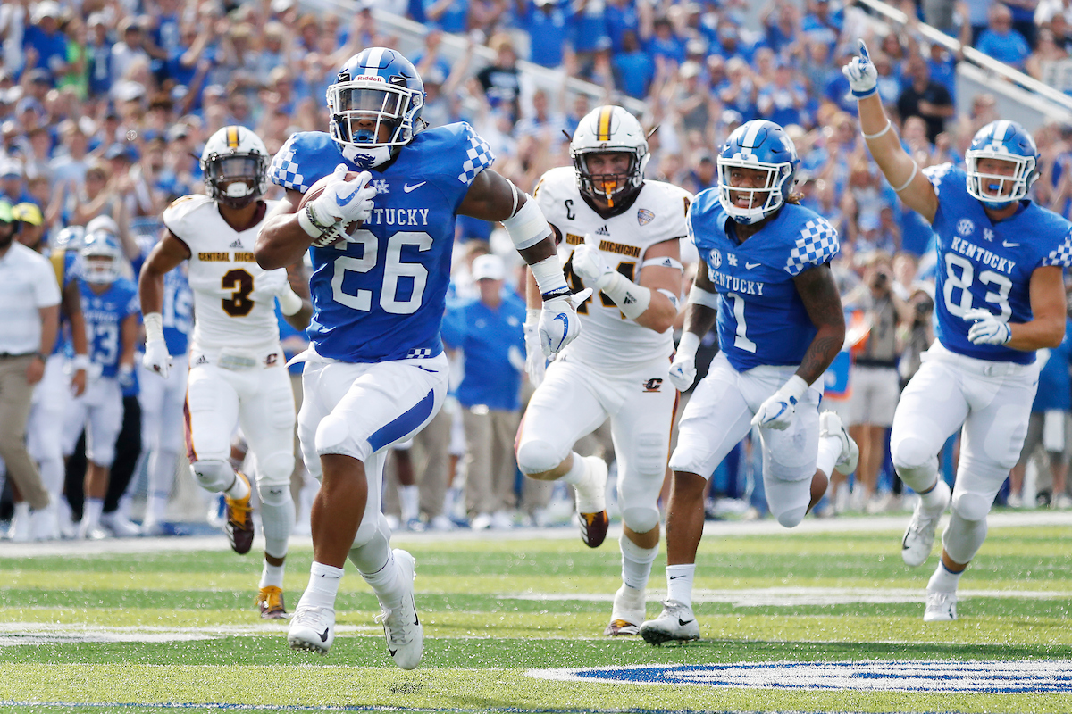 Benny Snell.

Kentucky beats Central Michigan 35-20.


Photo by Chet White | UK Athletics