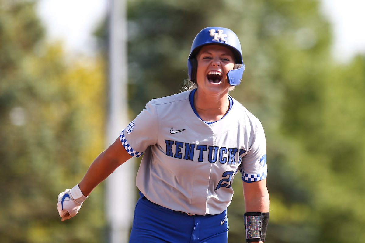 Coffel’s Grand Slam Sends No. 14 Kentucky Past UIC, 14-0 in Five