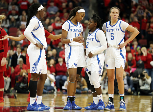 Team
Women's Basketball loses to Louisville on Sunday, December 9, 2018 at the Yum! Center.  

Photo by Britney Howard  | UK Athletics