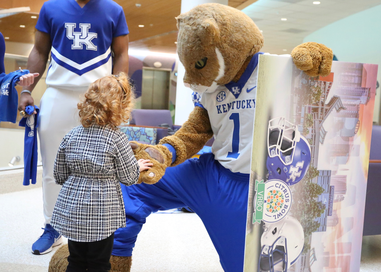 The Wildcat.

Sarah Howard and her family are presented with a vacation trip to the 2019 VRBO Citrus Bowl to cheer on the Kentucky Wildcats.

Photo by Noah J. Richter | UK Athletics