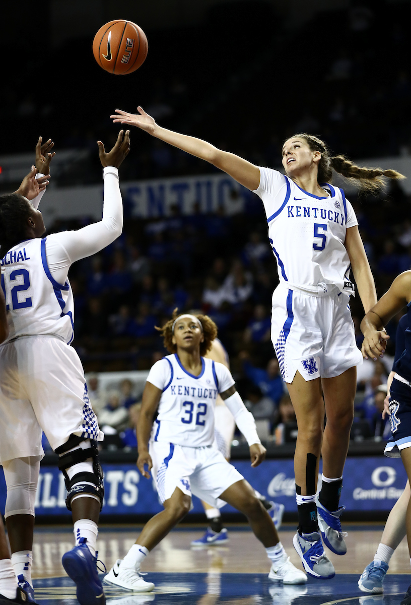 BLAIR GREEN.

Kentucky beats Rhode Island, 75-52.


Photo by Elliott Hess | UK Athletics