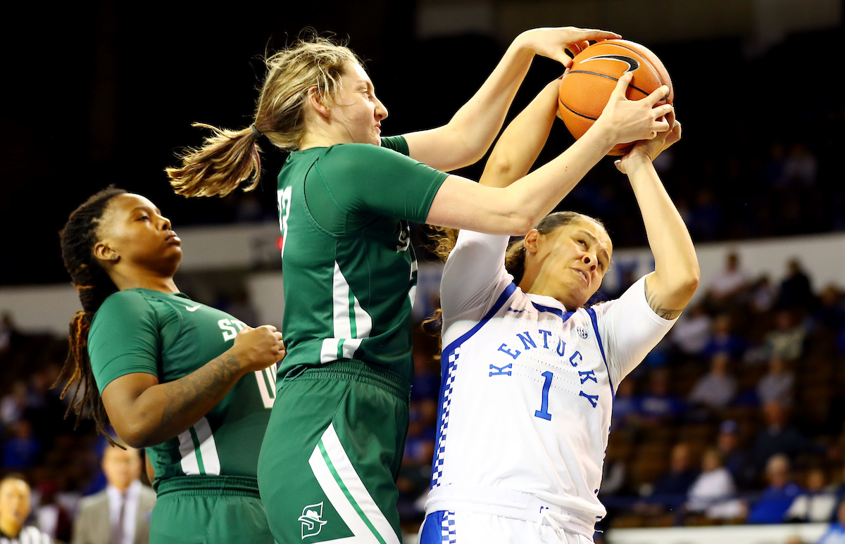 Sabrina Haines

Kentucky beats Stetson 67-48. 

Photo by Britney Howard | Staff