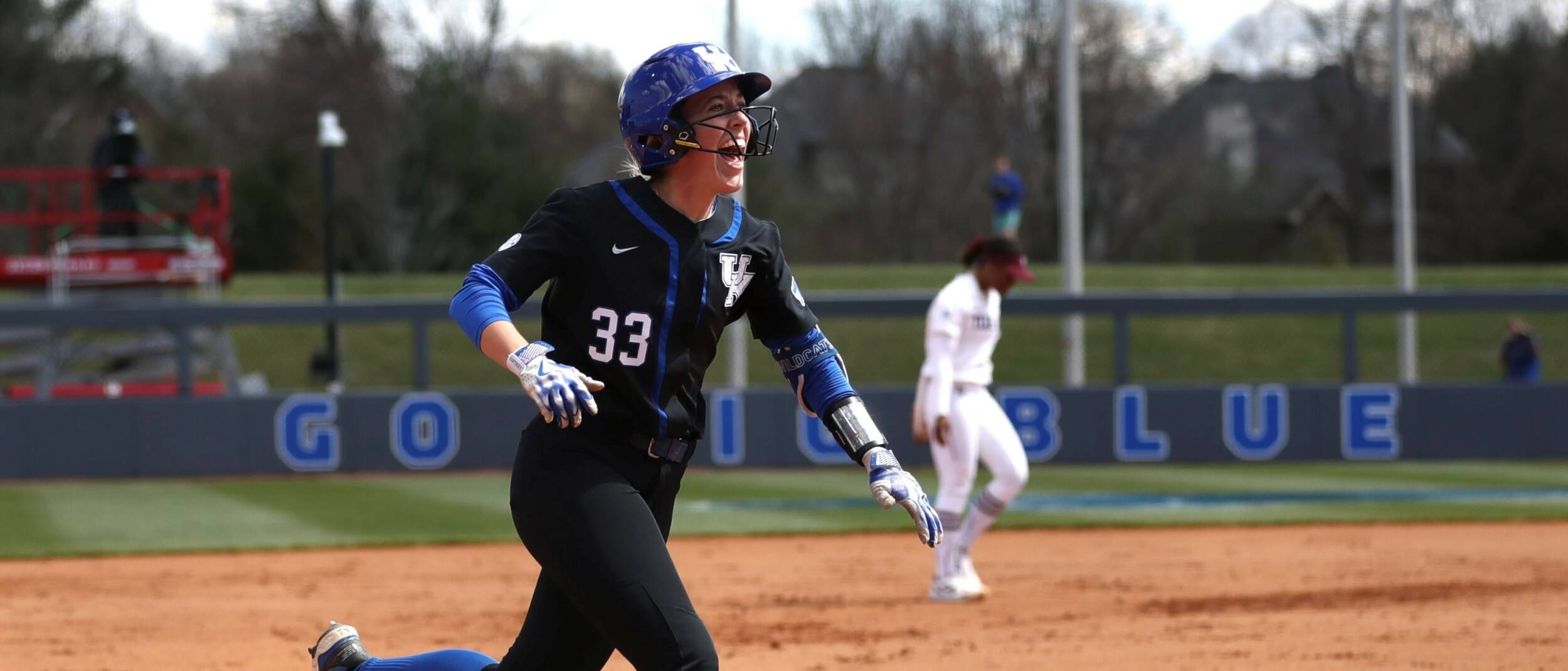 Lorsung and Kowalik Set UK Records, Wildcats Drop Doubleheader