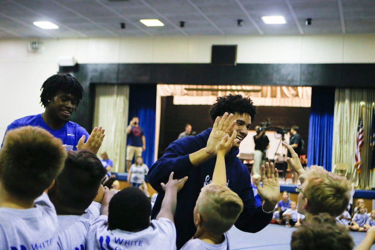 Keion Brooks Jr, Donate Allen

Men's Basketball team delivers food to God’s Pantry at Picadome Elementary. 

Photo by Hannah Phillips | UK Athletics