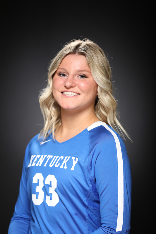 Emma Newquist - STUNT - University of Kentucky Athletics