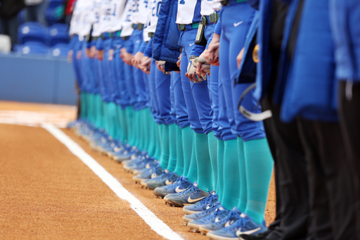 Team

The UK softball team beat Mississippi State 8-0 on Friday, March 15, 2019.

Photo by Britney Howard | UK Athletics