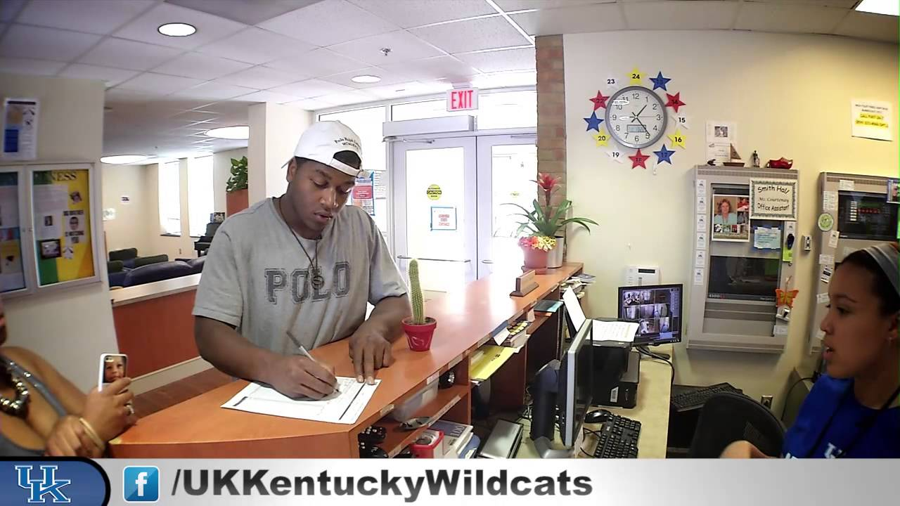 Kentucky Wildcats TV: Football Freshmen Move In