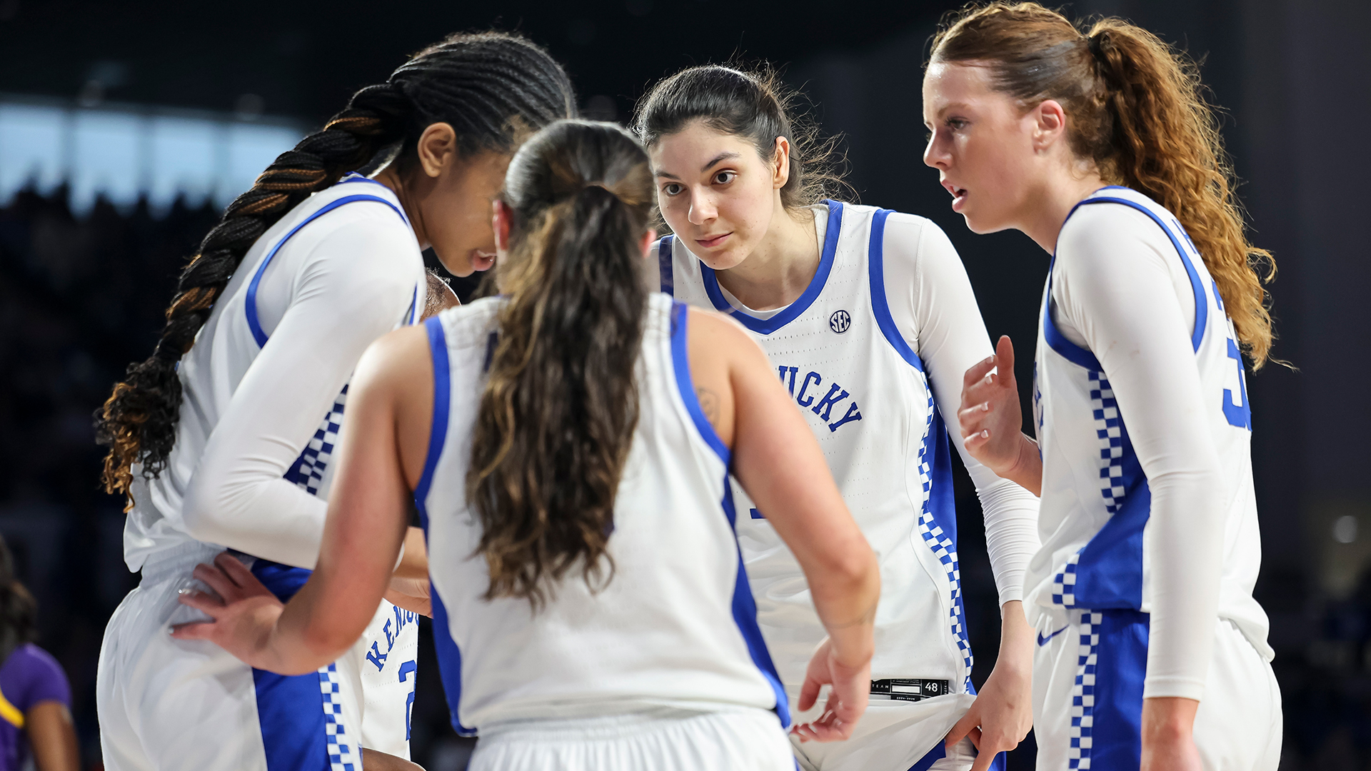 Big Blue Preview: No. 15/14 Kentucky Women’s Basketball Plays Host to No. 11/11 Tennessee, Fans Encouraged to Wear Blue