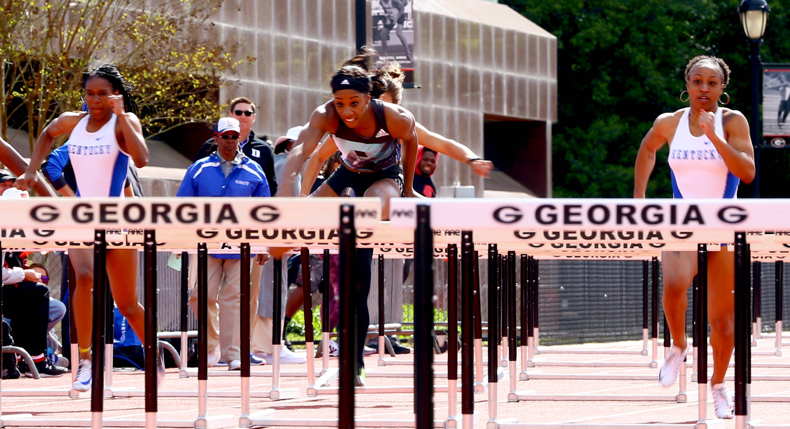 UKTF Hurdlers Shine at Spec Towns Invite