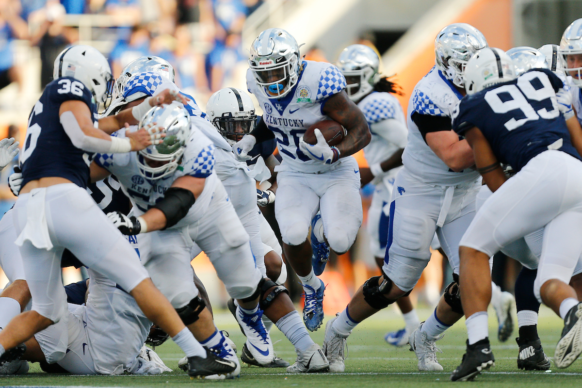 Benny Snell

The UK Football team beat Penn State 27-24 in the Citrus Bowl.

Photo by Michael Reaves | UK Athletics