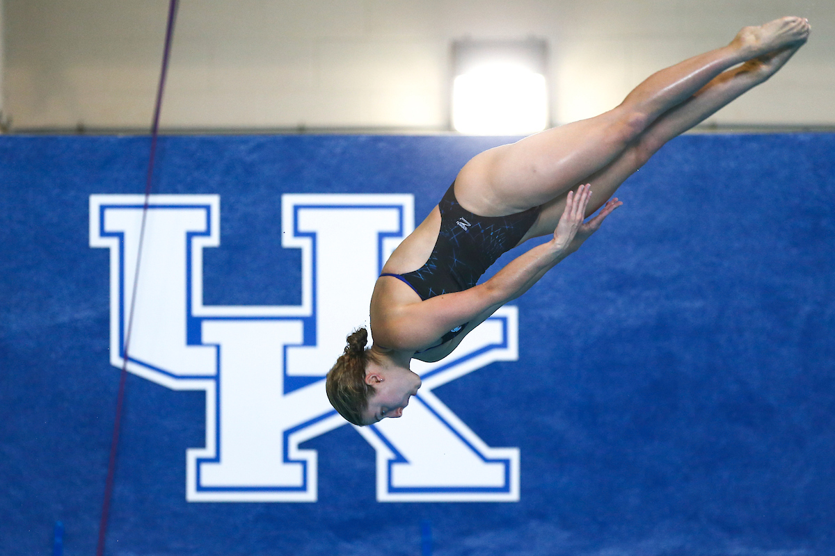 Kentucky Swim and Dive Blue and White meet.

Photo by Grace Bradley | UK Athletics