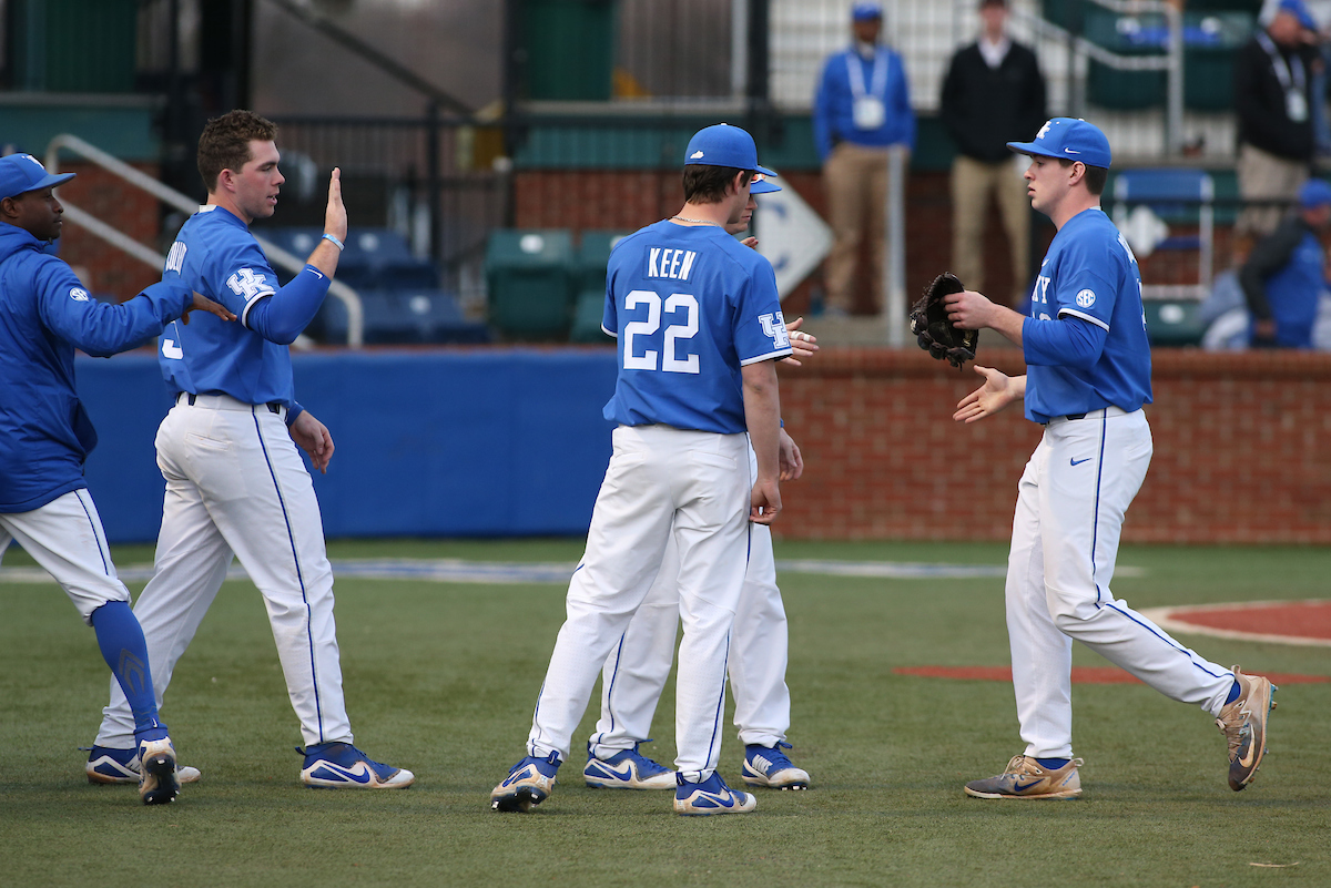 Brad Schaenzer

The University of Kentucky baseball team defeats Western Kentucky University 4-3 on Tuesday, February 27th, 2018 at Cliff Hagan Stadium in Lexington, Ky.


Photo By Barry Westerman | UK Athletics