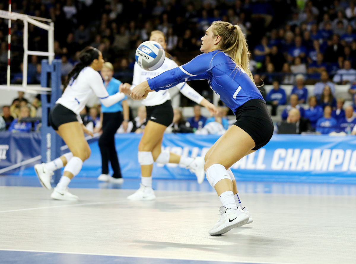 Gabby Curry

UK volleyball beats Murray State in the first round of the NCAA Tournament.  

Photo by Britney Howard  | UK Athletics