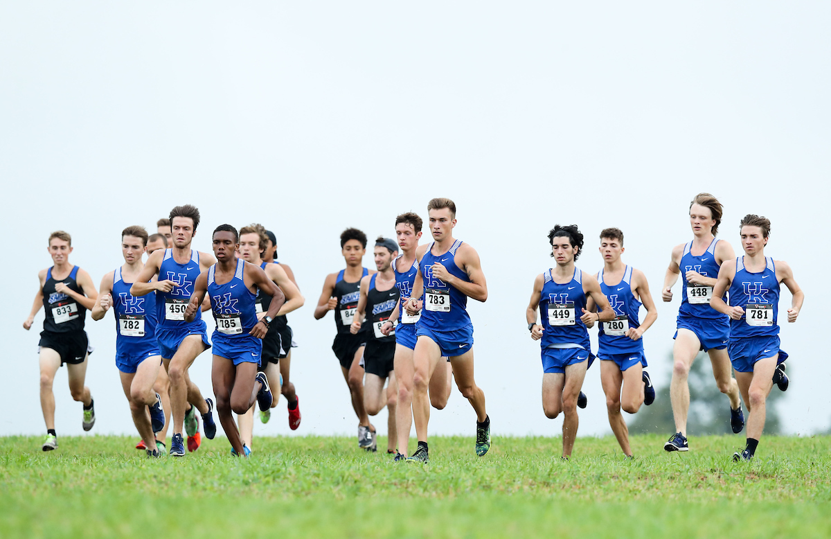 Team. Brennan Fields. Kendall Muhammad.

Bluegrass Invitational.


Photo by Elliott Hess | UK Athletics