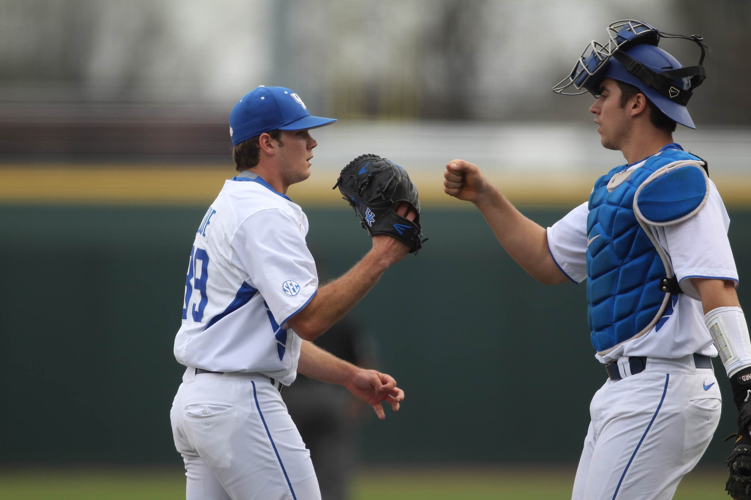 Six-Run Sixth, Southpaws Pace 6-2 Win over Xavier