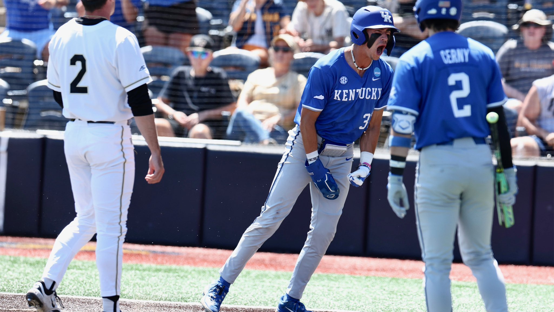 Tharnish's Speed Lifts Cats in Ninth Inning