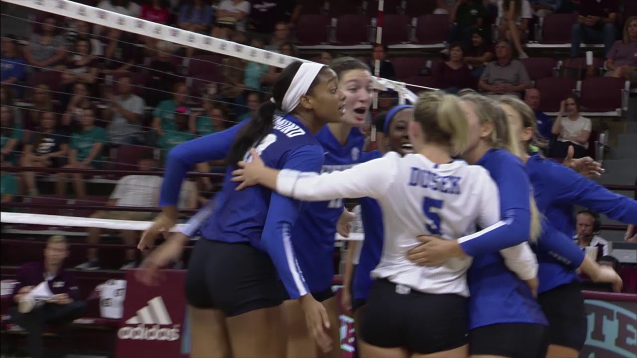 VB: Kentucky 3, MSU 0