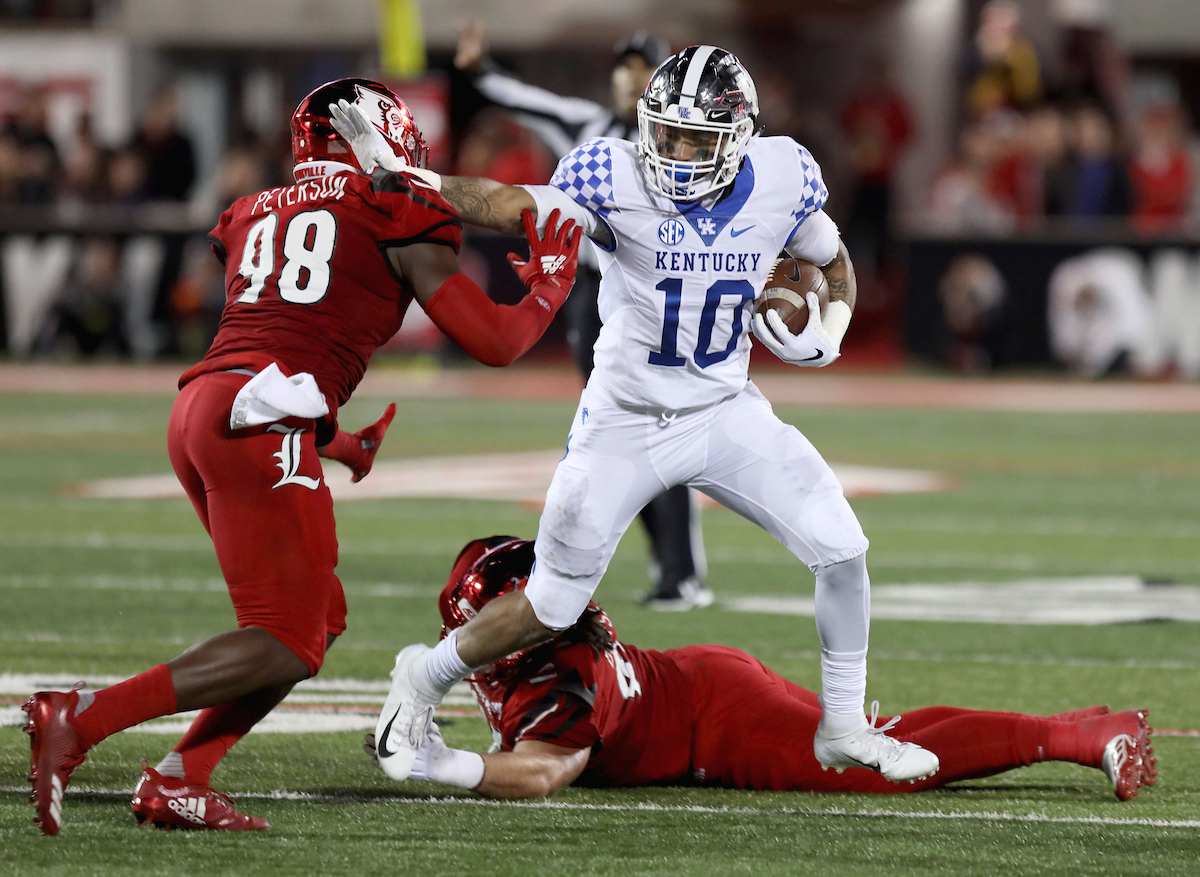 A.J. Rose

Kentucky Football beats Louisville at Cardinal Stadium 56-10.

Photo By Robert Burge l UK Athletics