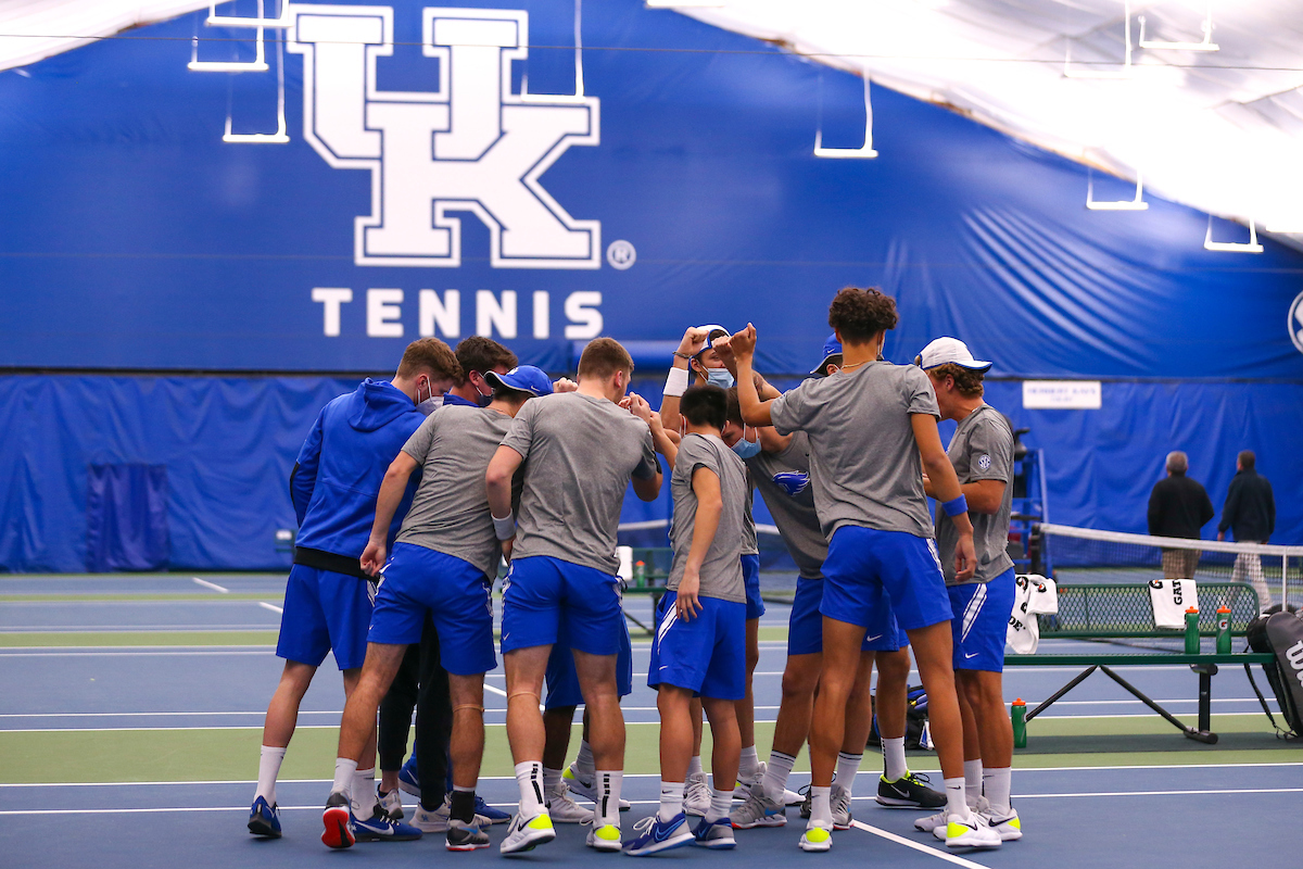 Team.

Kentucky defeats Virginia Tech 5-2.

Photo by Grace Bradley | UK Athletics
