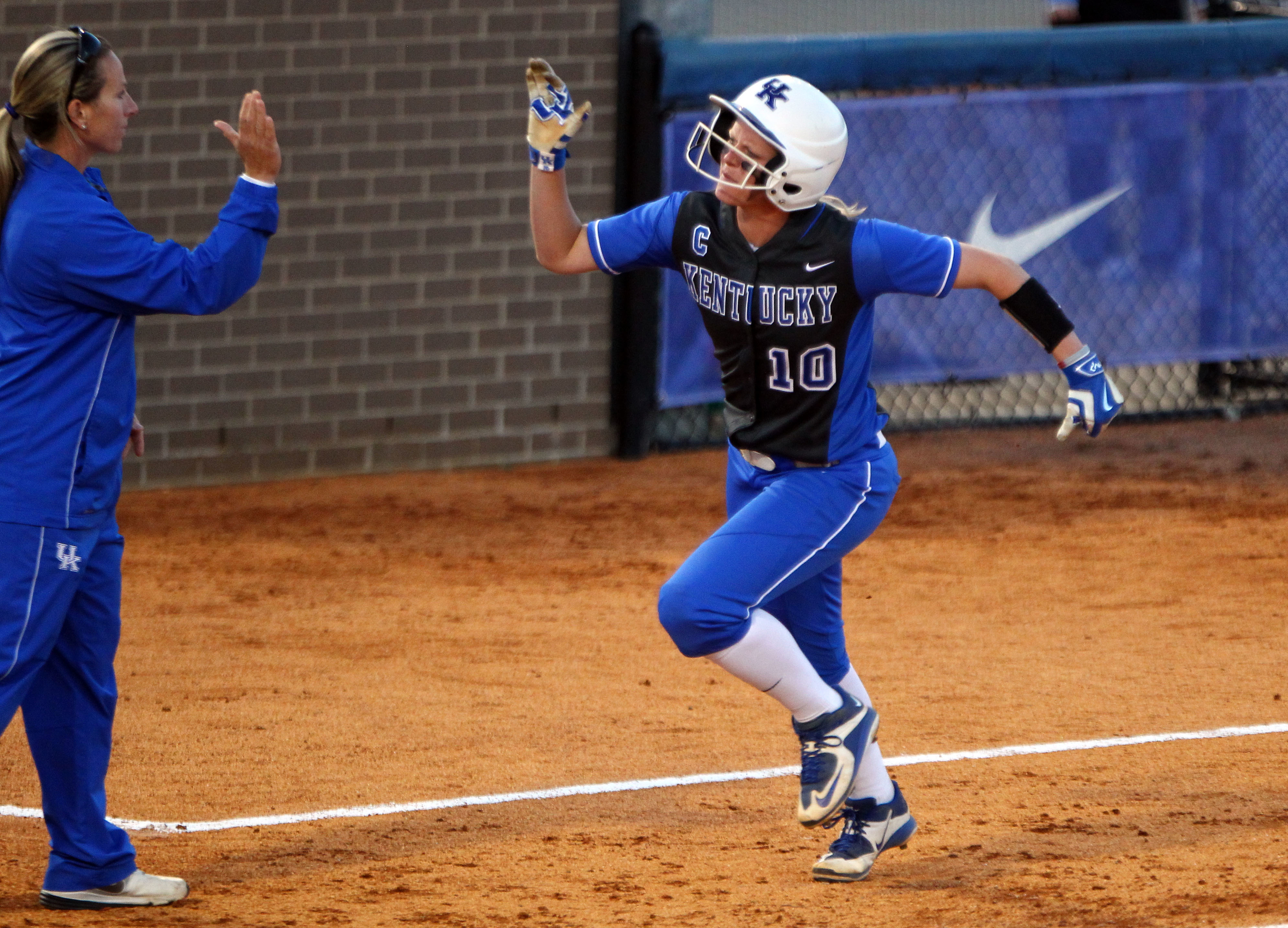 No. 12 Kentucky Welcomes No. 18 Missouri to John Cropp Stadium