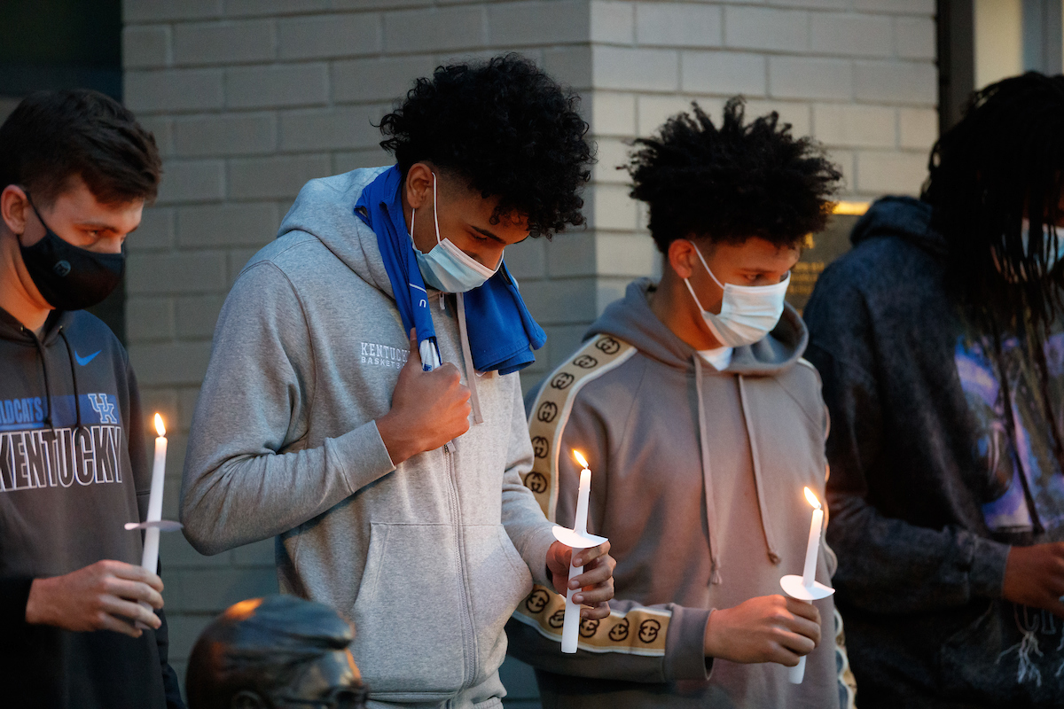Jacob Toppin. Zan Payne. Brennan Canada.

Terrence Clarke candlelight vigil.

Photo by Elliott Hess | UK Athletics