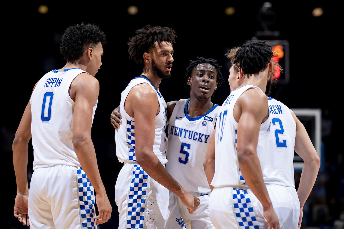 Team. Jacob Toppin. Olivier Sarr. Terrence Clarke. Devin Askew. Davion Mintz.

Kentucky falls to Notre Dame 64-63.

Photo by Chet White | UK Athletics