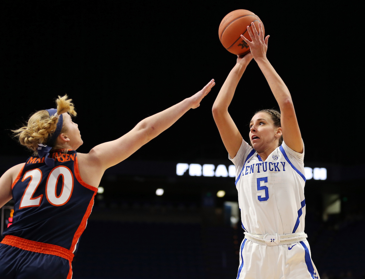 Blair Green

Women's Basketball beats Virginia 63-51 at Rupp Arena on Thursday, November 15, 2018.

Photo by Britney Howard  | UK Athletics