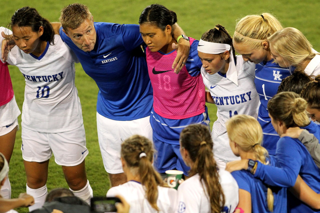 Team.

The University of Kentucky women's soccer team beat SIUE 2-1 in the Cat's season opener on Friday, August 17th, 2018, at The Bell in Lexington, Ky.

Photo by Quinlan Ulysses Foster I UK Athletics