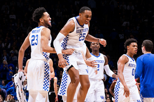 PJ Washington. EJ Montgomery.

UK beats VMI 92-82 at Rupp Arena.

Photo by Chet White | UK Athletics