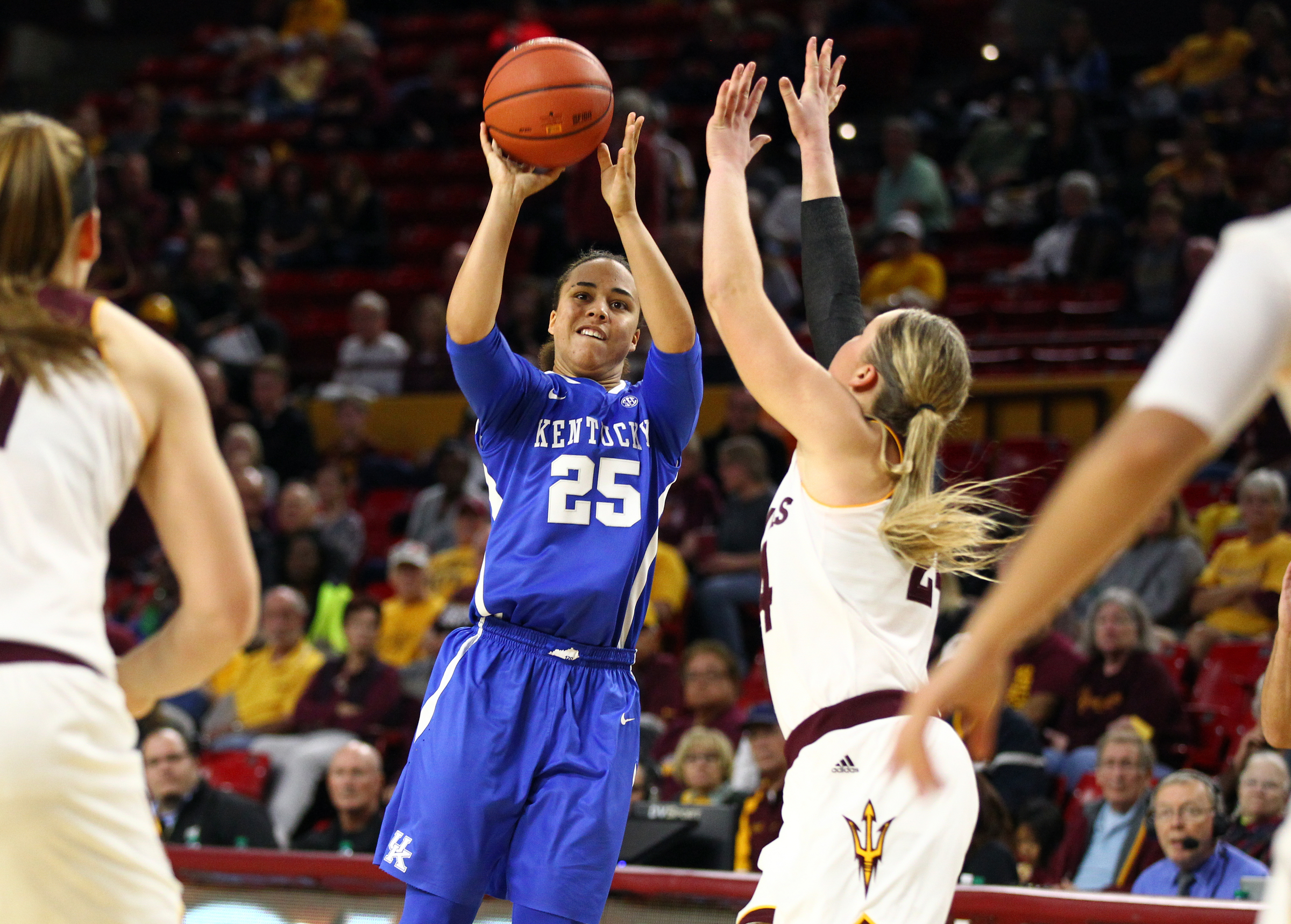 Kentucky-Arizona State Photo Gallery