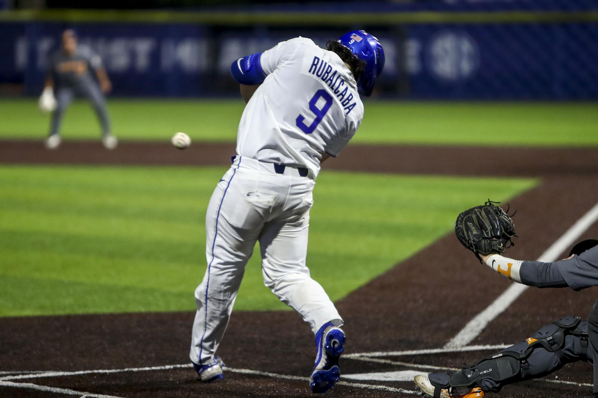 Late Night With The Cats: Kentucky Outlasts No. 1 Tennessee