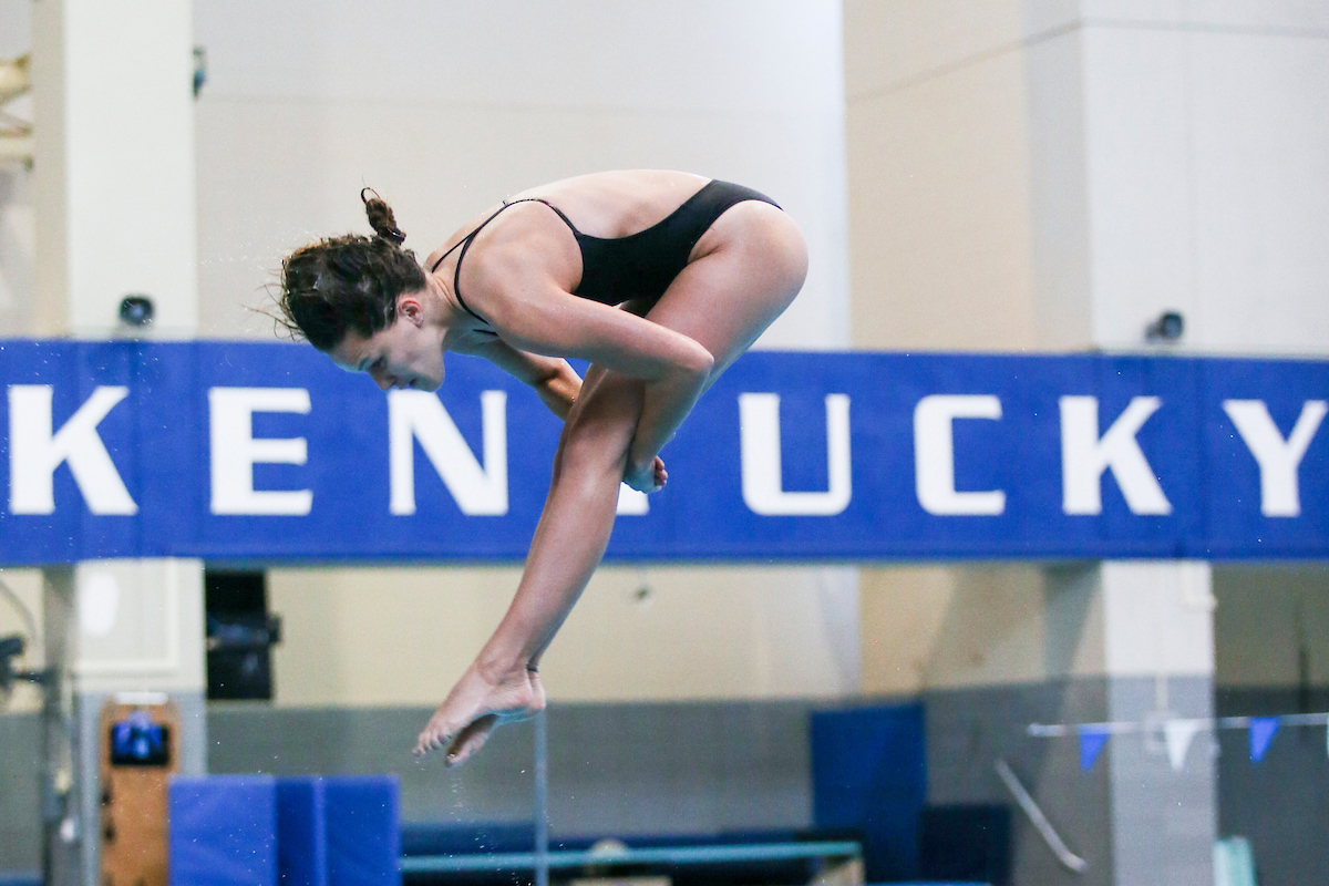 2020-21 Swim/Dive Blue/White match.

Photo by Hannah Phillips | UK Athletics