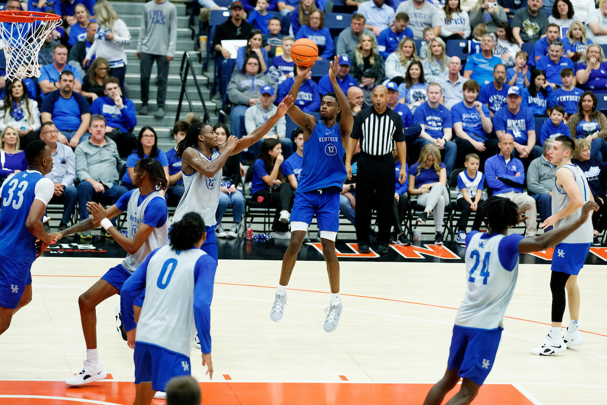 Veterans Help Kentucky Men's Basketball Team's Learning Curve