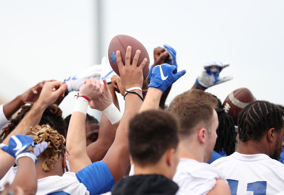 Bowl Practice Day 1.

Photo by Britney Howard  | UK Athletics